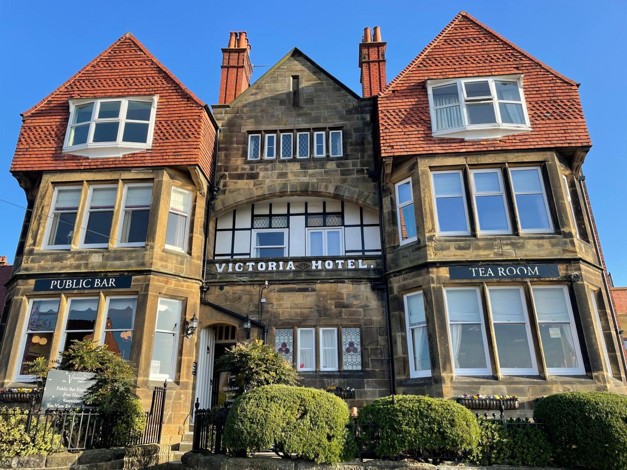 Hotel Victoria Robin Hood's Bay Esterno foto