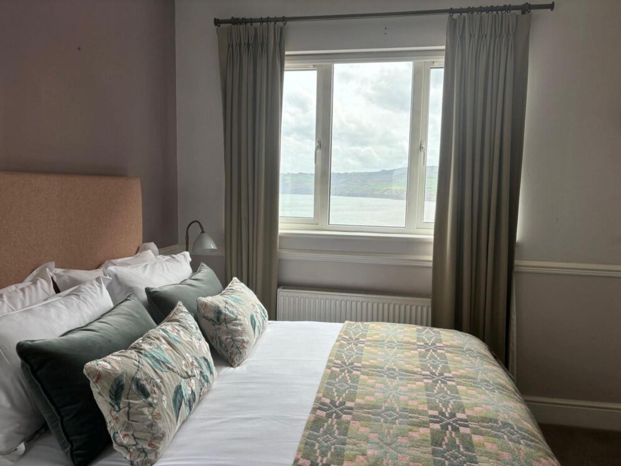 Hotel Victoria Robin Hood's Bay Esterno foto
