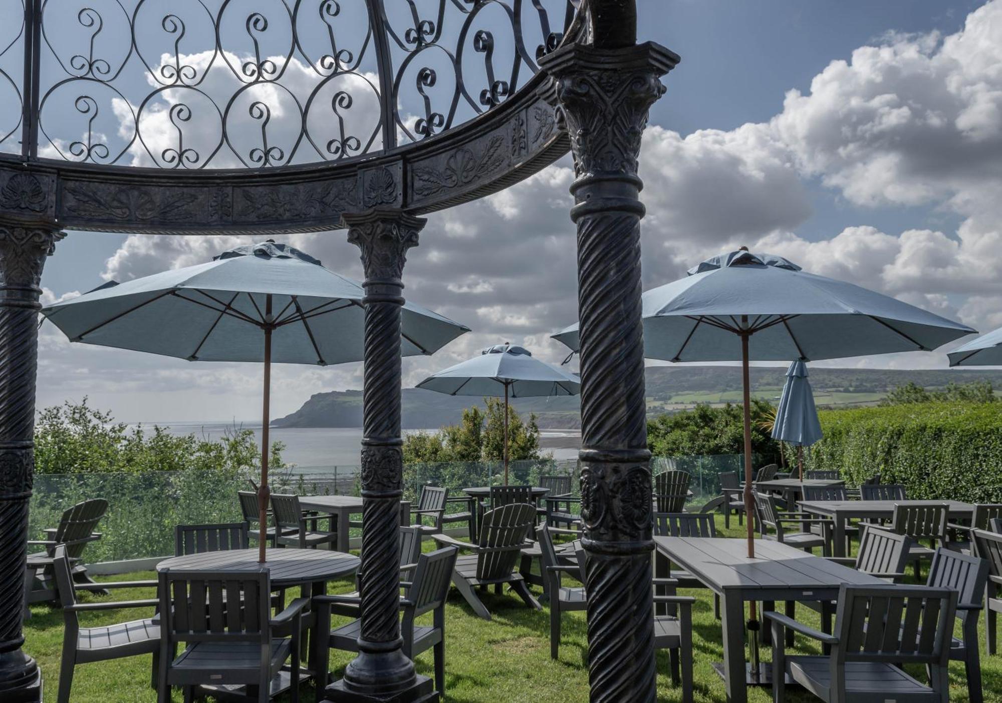 Hotel Victoria Robin Hood's Bay Esterno foto