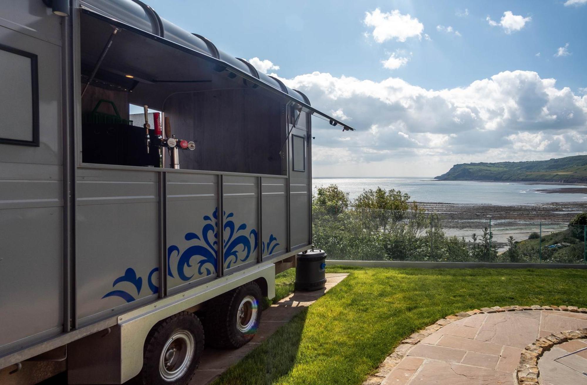 Hotel Victoria Robin Hood's Bay Esterno foto